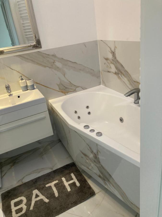 Apartment Kaczorowskiego 14 Bialystok Ngoại thất bức ảnh